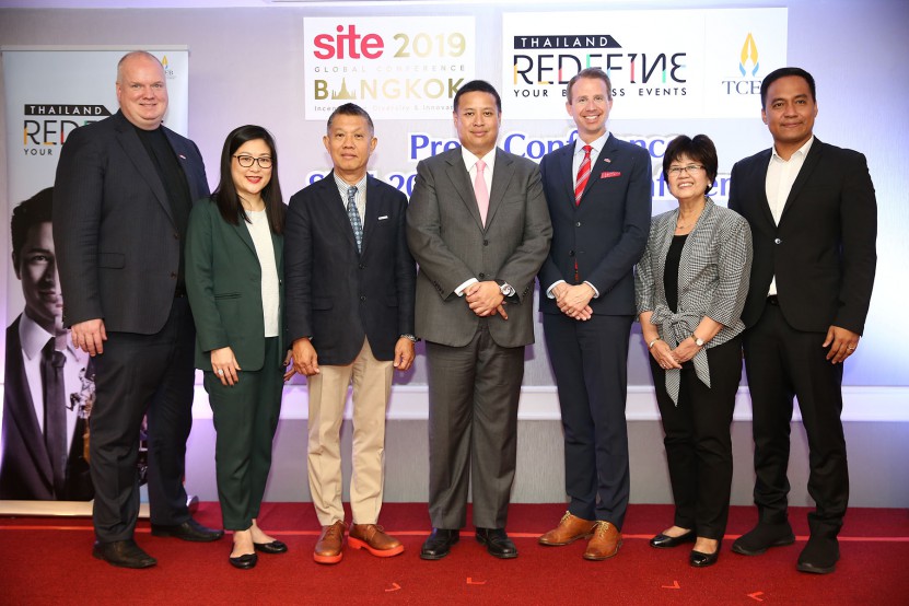 190906-header-EFub1PASb